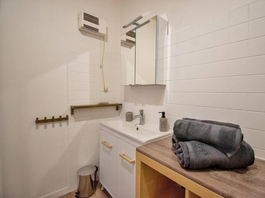 Apartmán Joli T2 Lumineux Avec Balcon Et Wifi - Proche Cv Aix-en-Provence Exteriér fotografie